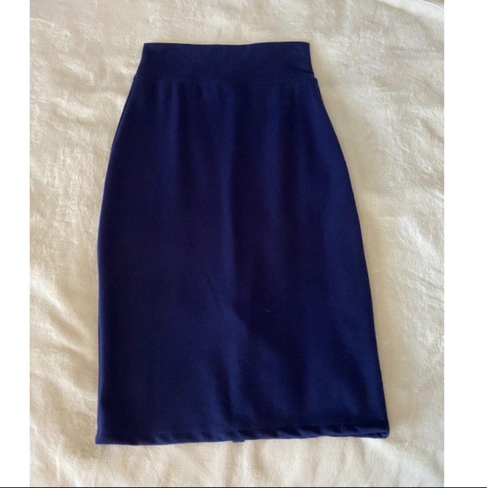 Navy blue pencil skirt